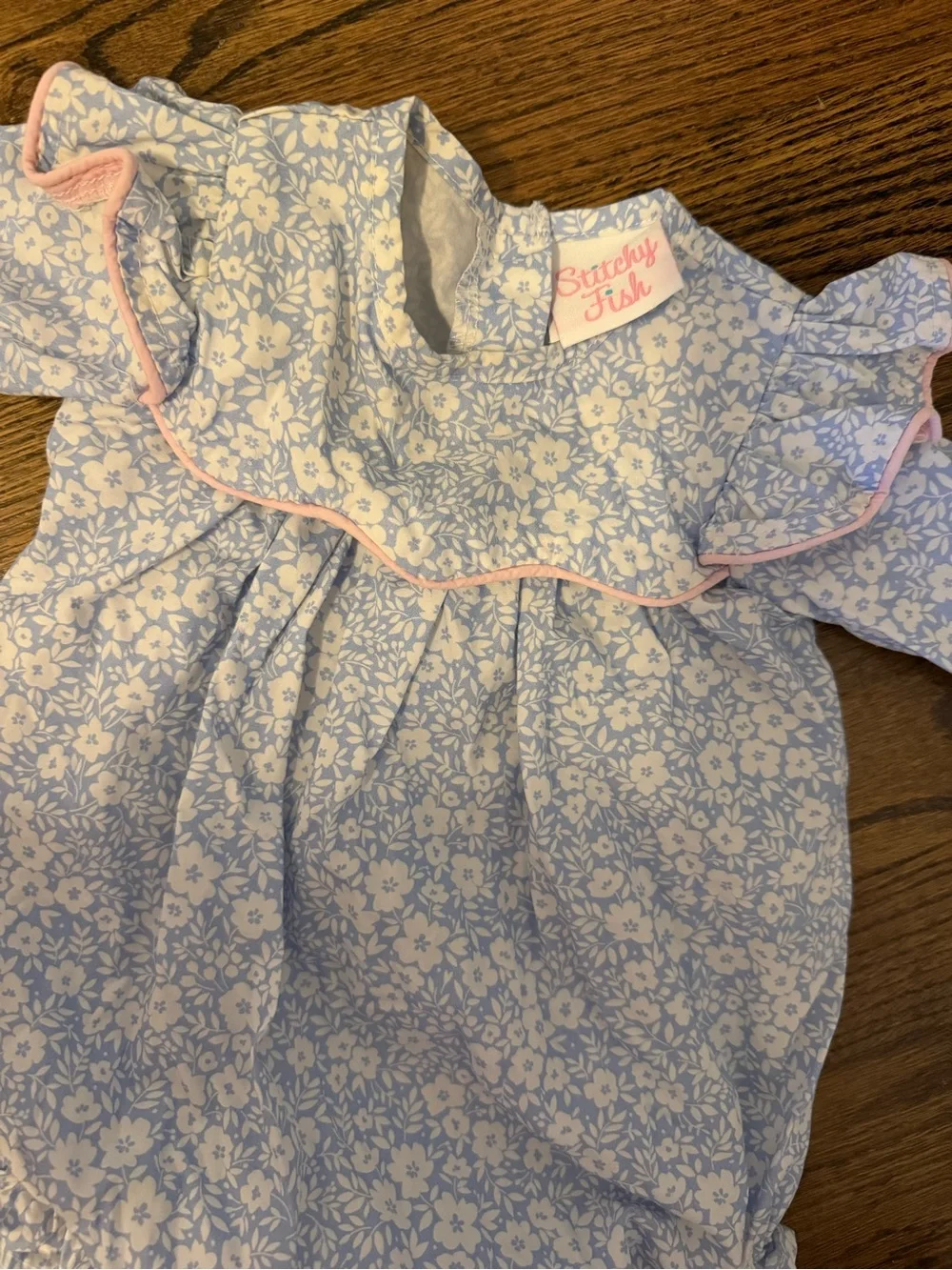 Stitchy Fish Blue White Floral Bubble with Pink Trim 3M
